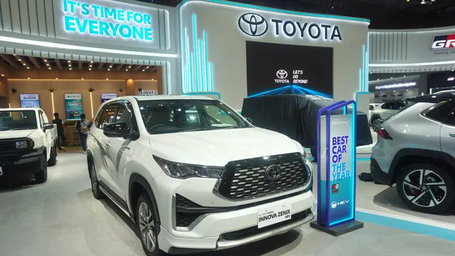 Toyota Kijang Innova Zenix: Update Harga Baru di 2025, Komparasi Fitur dan Value Lawan Rival Terdekat